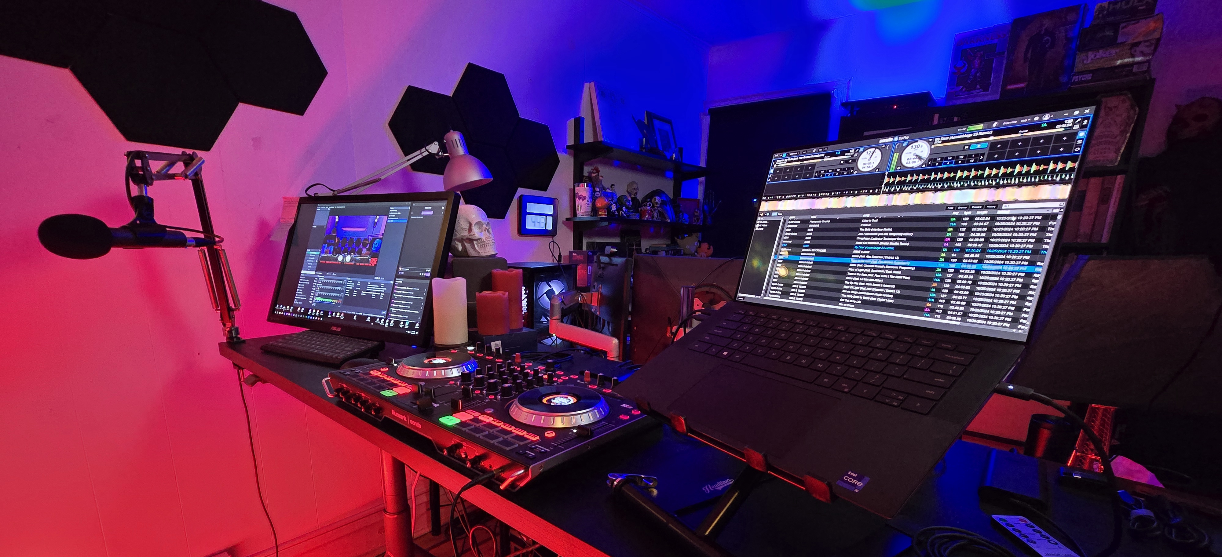 Photo of Dave Ghoul's DJ workstation. Photo of Dave Ghoul's DJ workstation.